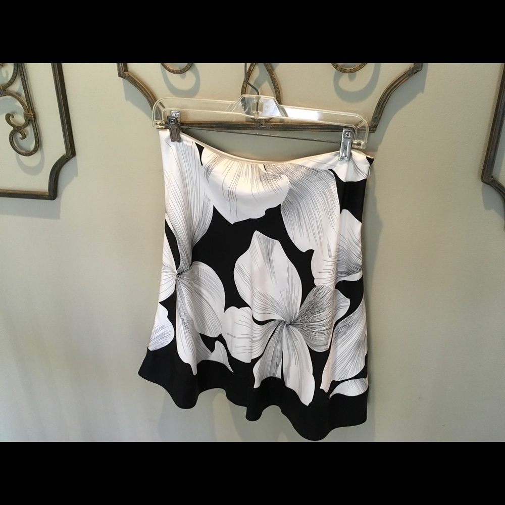 EUC WHBM Black & White Floral Silk Skirt - Size 4